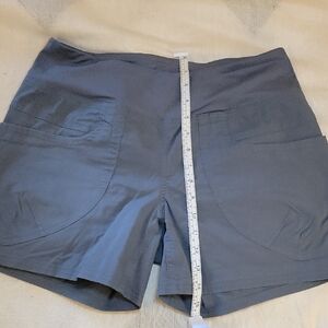 Prana Kanab Short, Women's Size Medium, Grey Blue, 5" Inseam